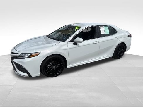 Used 2024 Toyota Camry XSE image 4