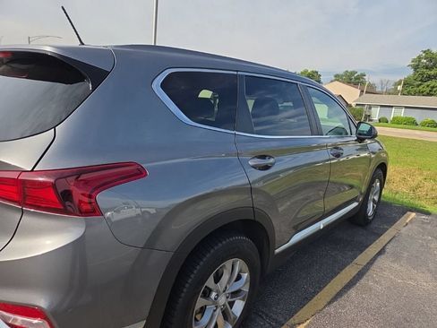 Used 2019 Hyundai Santa Fe SE AWD/4WD image 4