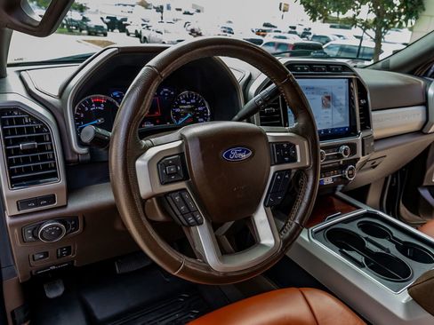 Used 2022 Ford F350 King Ranch w/ King Ranch Ultimate Package image 15