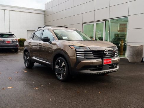 New 2026 Nissan Kicks SR w/ Cold Weather Package image 28