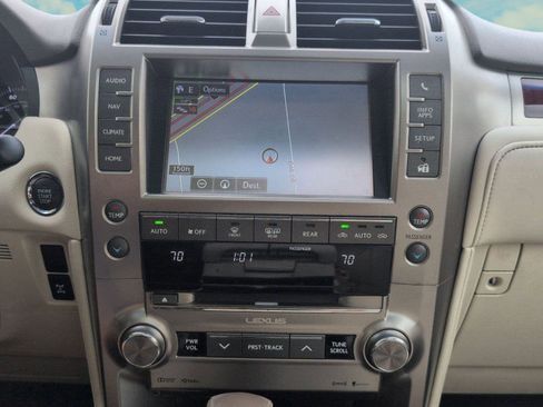 Used 2018 Lexus GX 460 image 12