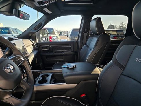 Used 2025 RAM 2500 Laramie w/ Night Edition image 9