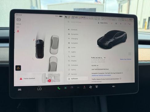 Used 2023 Tesla Model Y Long Range AWD/4WD image 9