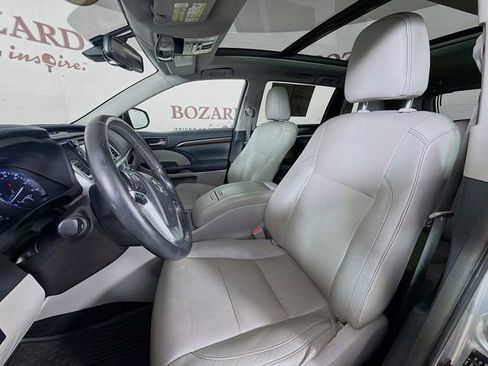 Used 2015 Toyota Highlander Limited Platinum AWD/4WD image 26