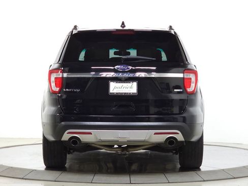 Used 2017 Ford Explorer Limited w/ Equipment Group 301A AWD/4WD image 7