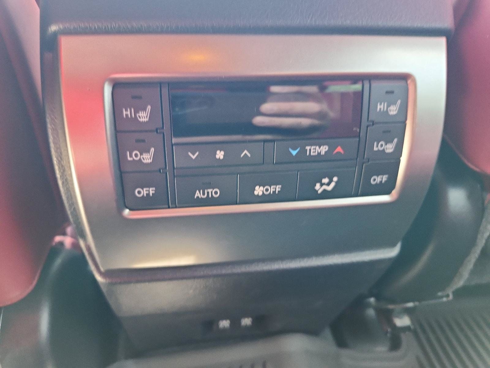 Used 2023 Lexus GX 460 Luxury w/ Accessory Package AWD/4WD image 12