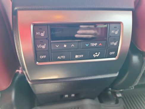 Used 2023 Lexus GX 460 Luxury w/ Accessory Package AWD/4WD image 12