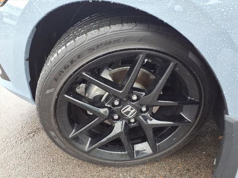 Used 2023 Honda Civic Sport image 9