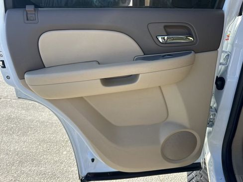 Used 2014 Chevrolet Tahoe LT image 29