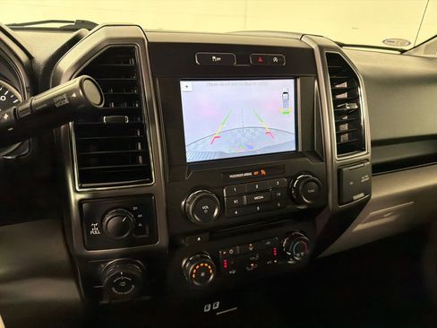 Used 2018 Ford F150 XLT w/ Equipment Group 302A Luxury AWD/4WD image 17