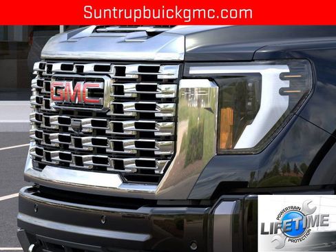 New 2026 GMC Sierra 2500 Denali w/ Denali Reserve Package image 13