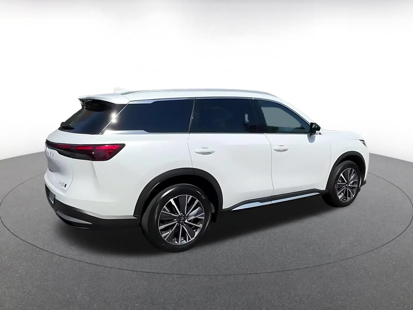 Used 2026 INFINITI QX60 Luxe AWD/4WD image 14
