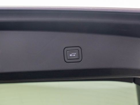 New 2026 Cadillac Lyriq Luxury image 33