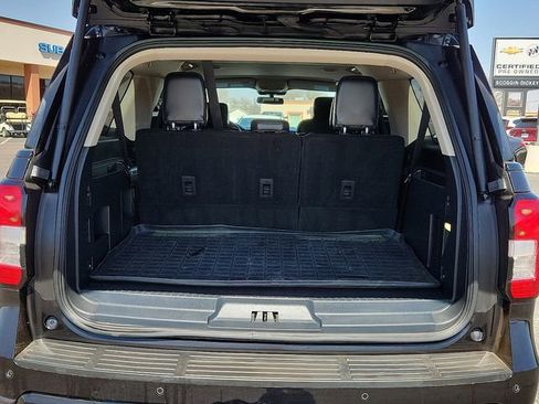 Used 2022 Ford Expedition Max XLT image 8