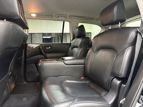 Used 2016 INFINITI QX80 2WD w/ 22" Wheel Package image 16