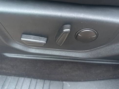 Used 2020 Ford F150 Lariat image 25