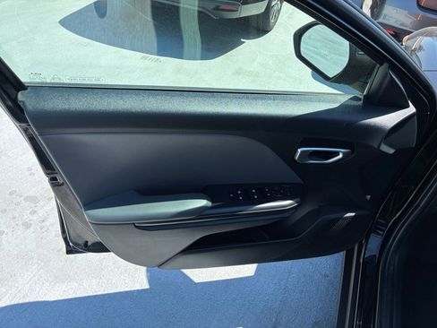 Used 2025 Kia K4 FWD image 18
