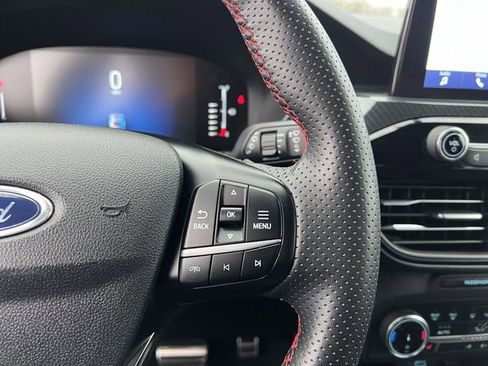 Used 2023 Ford Escape ST-Line image 17