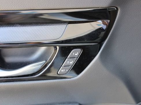 Certified 2025 Honda CR-V Sport image 15