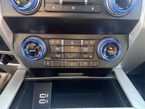 Used 2020 Ford F150 Lariat w/ Equipment Group 502A Luxury image 19