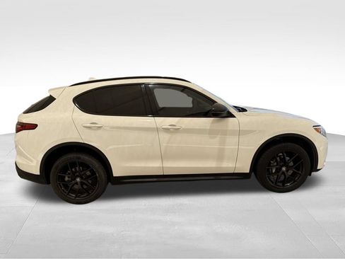 Used 2021 Alfa Romeo Stelvio Sprint w/ Nero Edizione RWD image 7