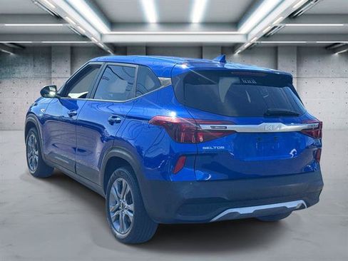 Used 2022 Kia Seltos LX AWD/4WD image 6