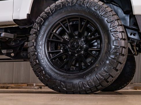 Used 2020 Ford F250 Lariat image 16