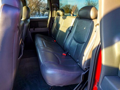 Used 2006 GMC Sierra 1500 SLT w/ Light Duty Power Package image 17