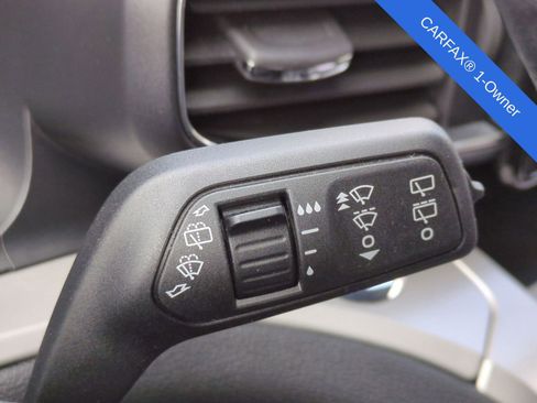 Used 2024 Ford Explorer XLT w/ Equipment Group 202A image 32