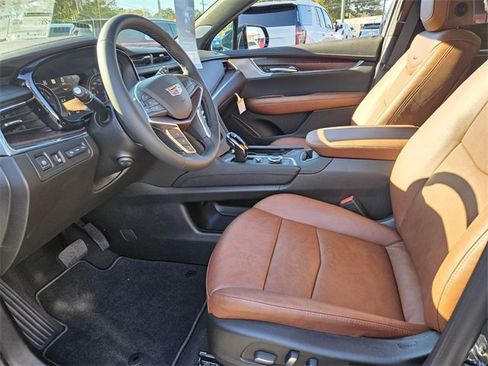 New 2026 Cadillac XT5 Premium Luxury w/ Driver Assist Package image 7