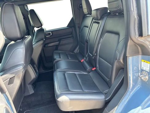 Used 2025 Ford Bronco Outer Banks AWD/4WD image 21