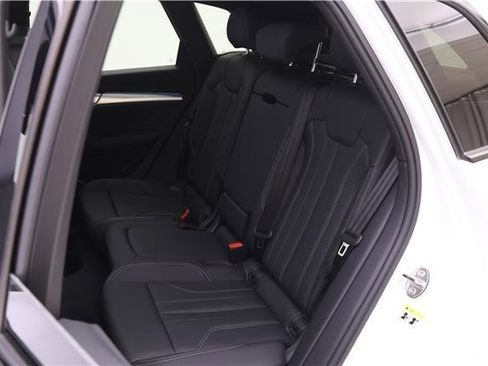 New 2025 Audi Q5 2.0T Premium Plus w/ Premium Plus Package image 11