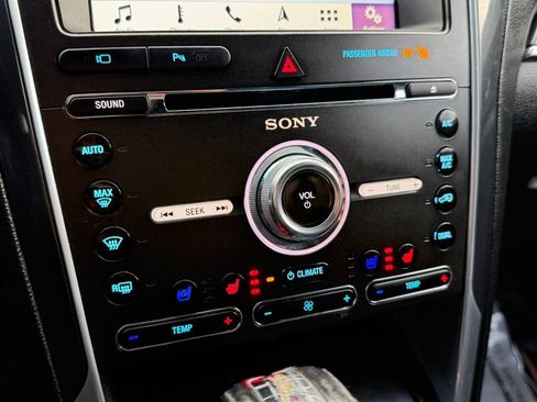 Used 2017 Ford Explorer Sport w/ Equipment Group 401A AWD/4WD image 54