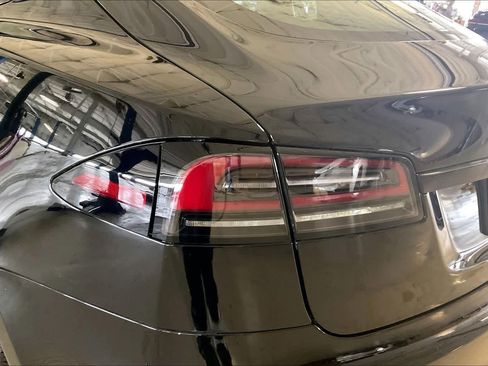 Used 2024 Tesla Model S image 24