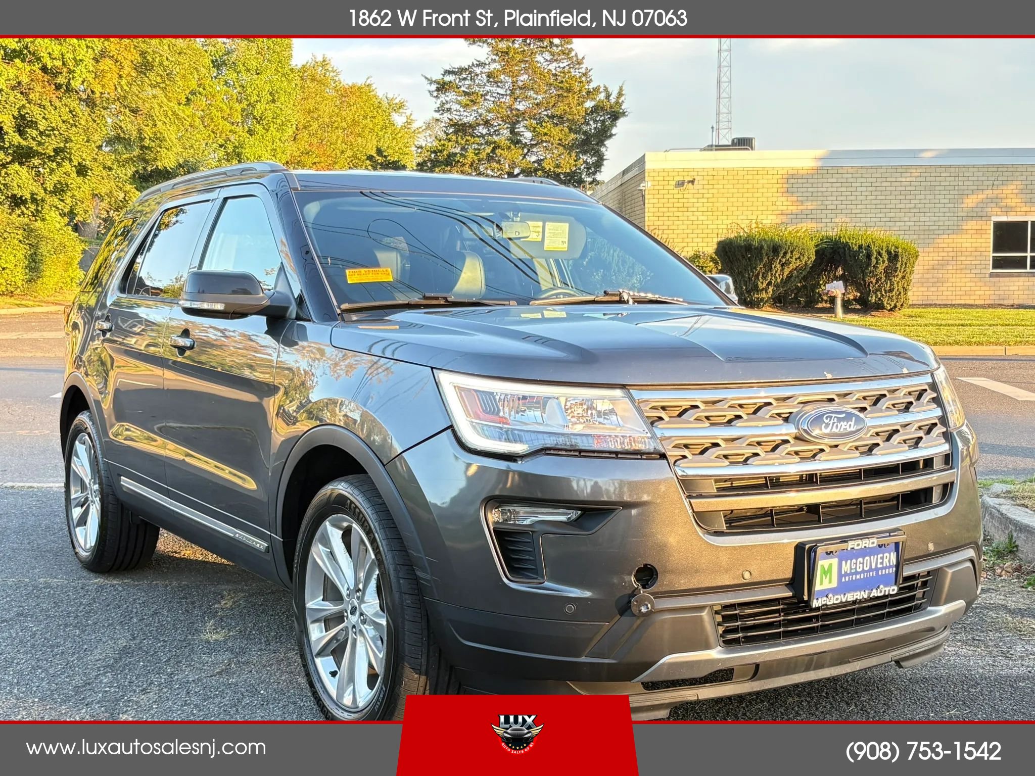 Used 2018 Ford Explorer XLT w/ Equipment Group 202A AWD/4WD image 4