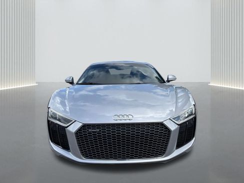 Used 2017 Audi R8 V10 w/ Carbon Exterior Package image 2