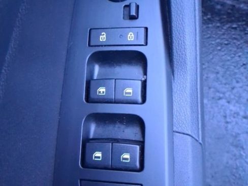 Used 2024 Kia Sportage LX image 9