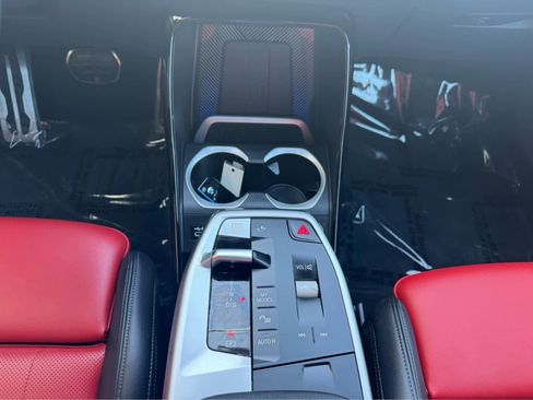 Used 2024 BMW X1 M35i w/ Premium Package image 16