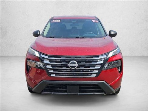 Certified 2025 Nissan Rogue S AWD/4WD image 2