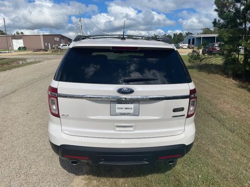 Used 2014 Ford Explorer XLT FWD image 7