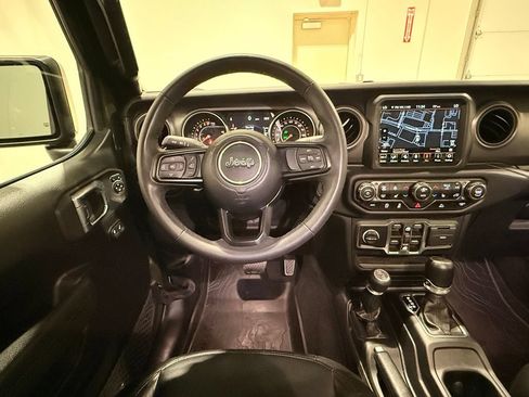 Used 2023 Jeep Gladiator Sport AWD/4WD image 28