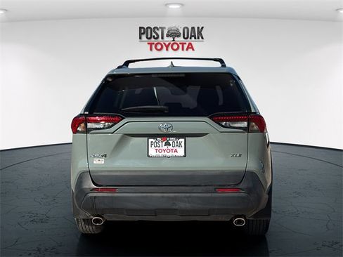 Used 2023 Toyota RAV4 XLE image 6
