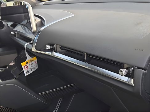 New 2026 Cadillac Vistiq Sport image 29