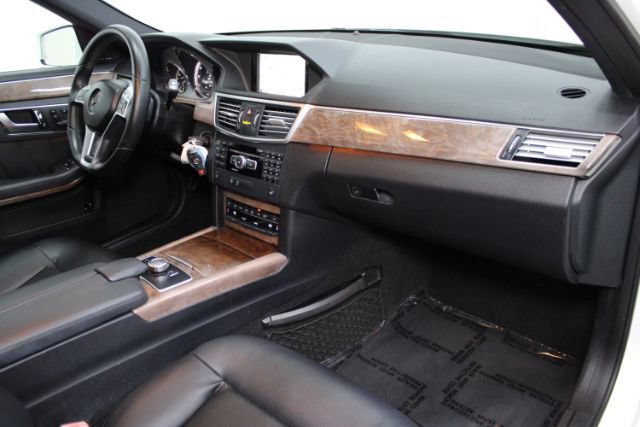 Used 2013 Mercedes-Benz E 350 Sedan image 21
