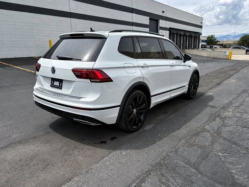 Used 2020 Volkswagen Tiguan SE R-Line FWD image 6