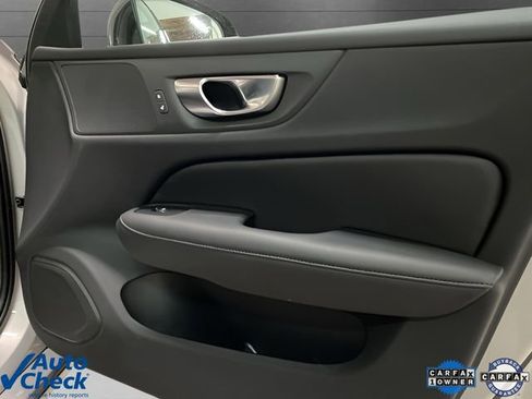 Used 2025 Volvo S60 B5 Core image 69