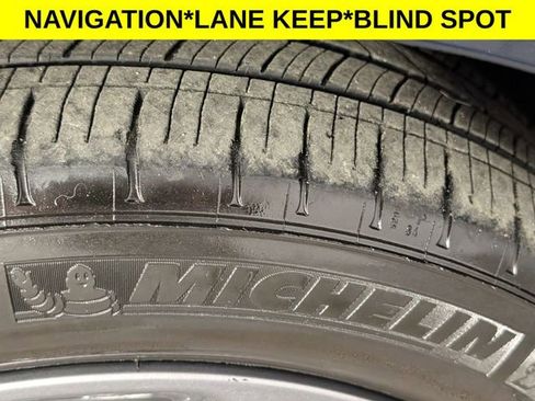 Used 2024 Honda Accord EX image 9