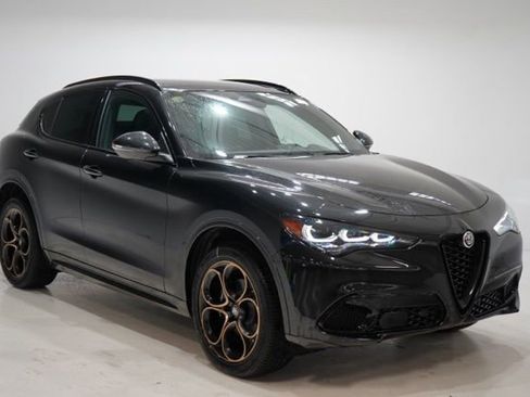 New 2025 Alfa Romeo Stelvio Sprint AWD/4WD image 1