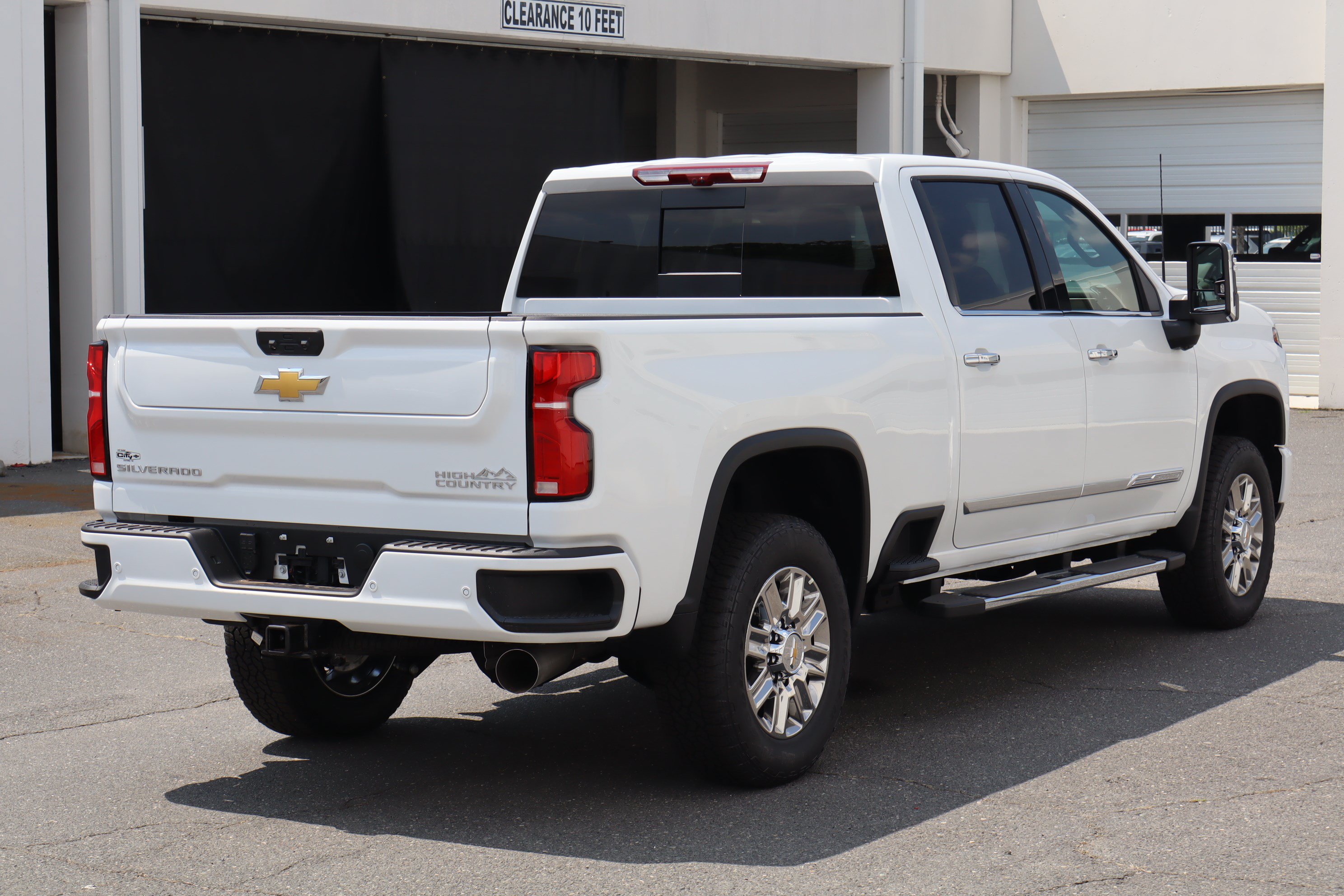 New 2026 Chevrolet Silverado 2500 High Country w/ Technology Package AWD/4WD image 9