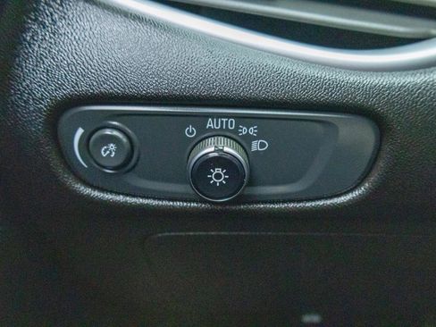 Used 2023 Chevrolet Malibu LT FWD image 13